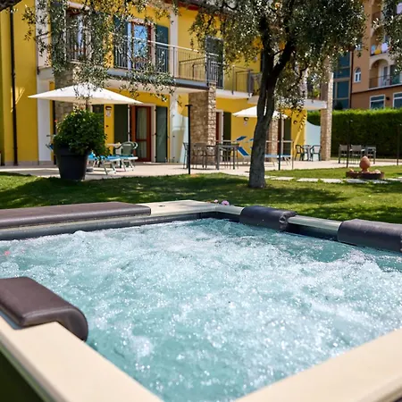 Casa Marisa Апартаменты Мальчезине