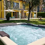 Casa Marisa Апартаменты Мальчезине